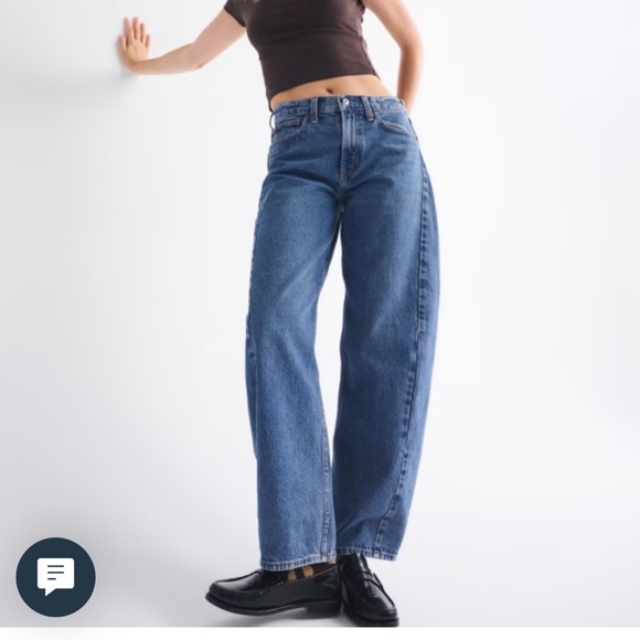 Abercrombie & Fitch Denim - Abercrombie Curve Love Barrel Jeans - Blue 12S